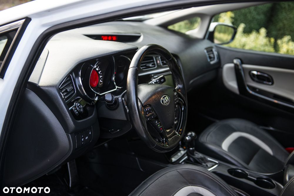 Kia Ceed 1.6 GDI DCT Platinum Edition - 19