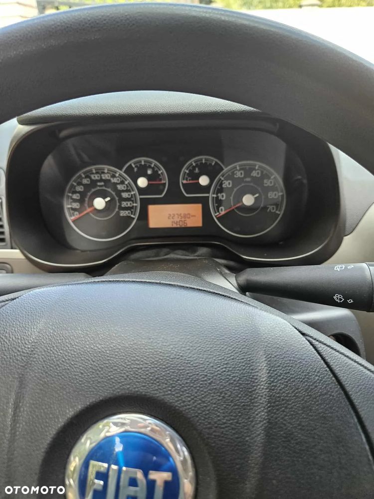 Fiat Punto - 10