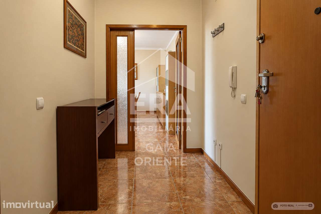 Apartamento T2 com Varanda e Garagem em Valongo - Grande imagem: 4/17