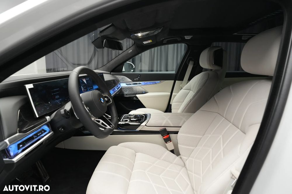 BMW Seria 7 740d xDrive MHEV - 14