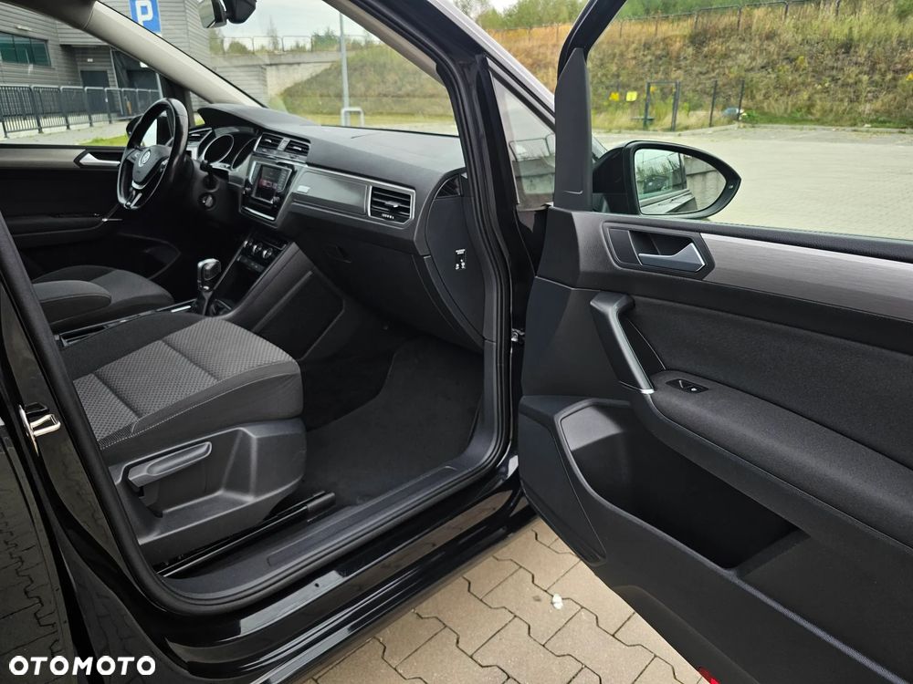 Volkswagen Touran 2.0 TDI SCR DSG Highline - 13