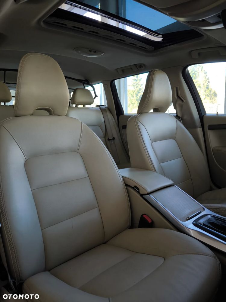 Volvo XC 70 D4 AWD Summum - 14