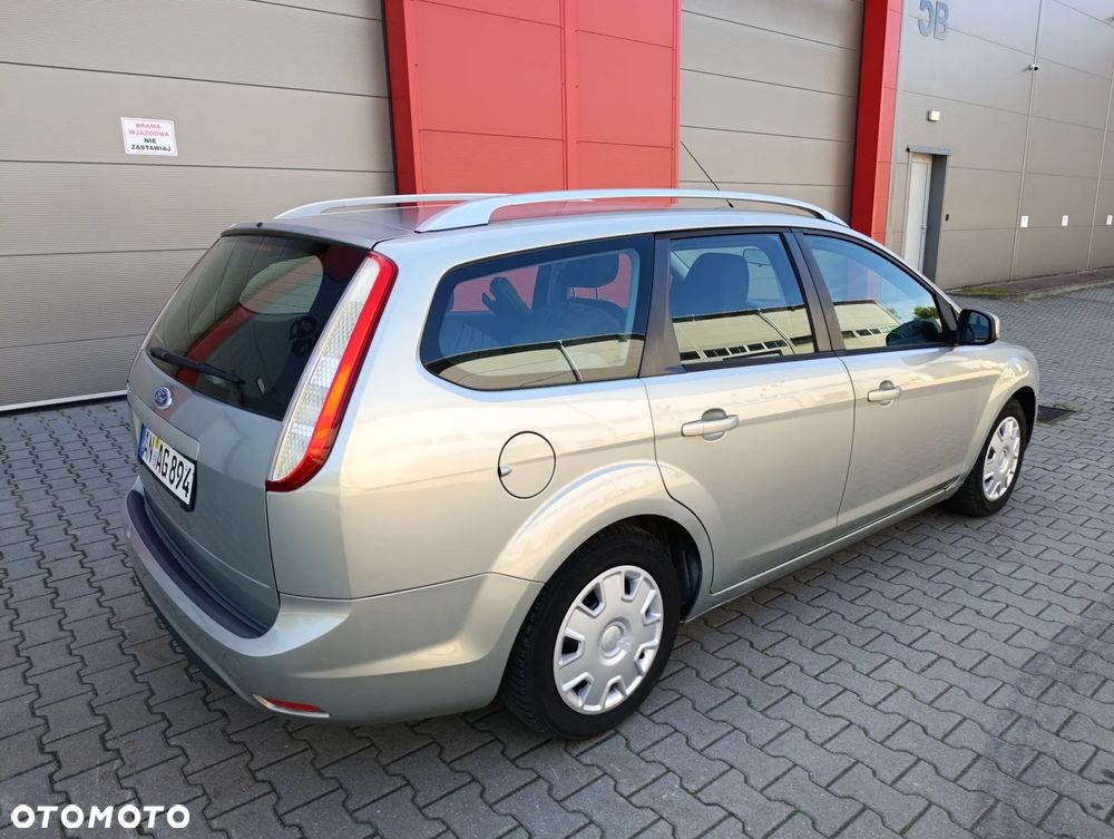 Ford Focus 1.6 16V Style+ - 36