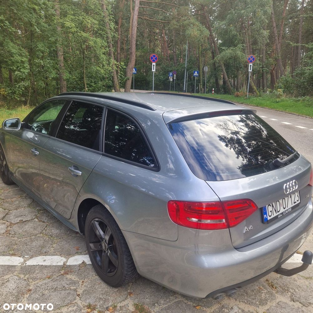 Audi A4 Avant - 4