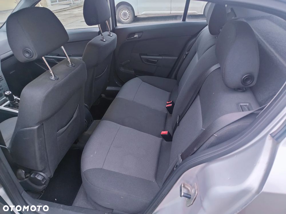 Opel Astra 1.6 EU5 - 12