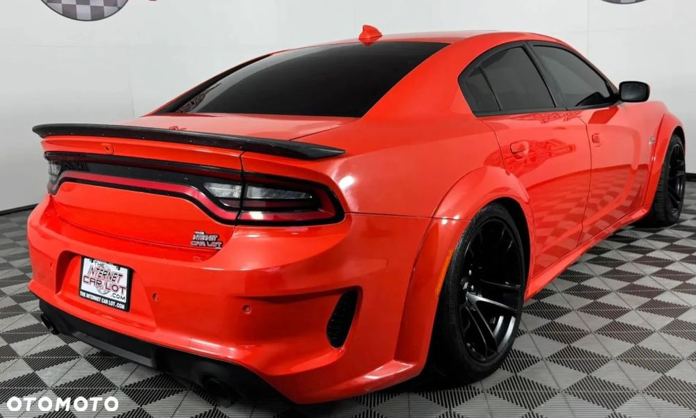 Dodge Charger 6.4 Scat Pack Widebody - 10