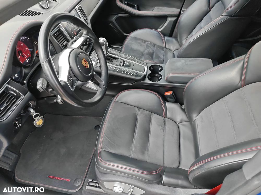 Porsche Macan - 13