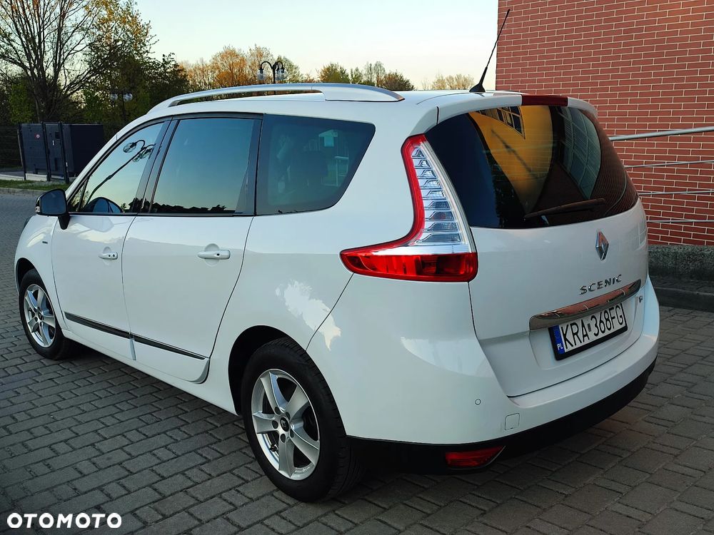Renault Grand Scenic ENERGY TCe 130 BOSE EDITION - 15