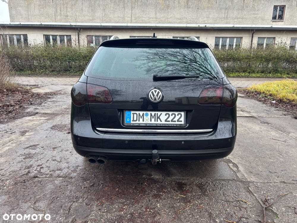 Volkswagen Passat 2.0 TDI DPF BlueMotion Technology Highline - 5