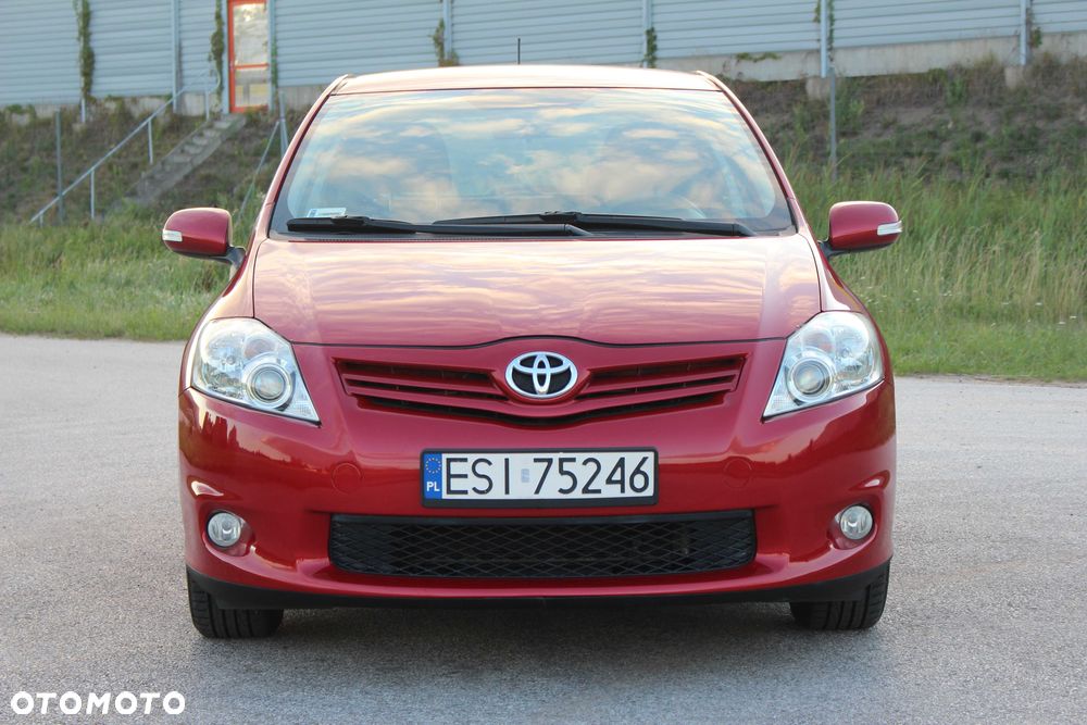 Toyota Auris - 2