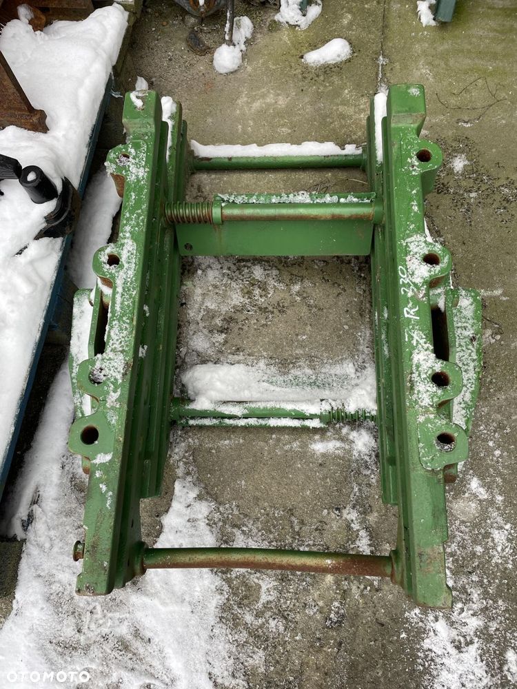 John Deere 7R330 - szyna zaczepowa rama 390mm RE305591 RE593230 - 1