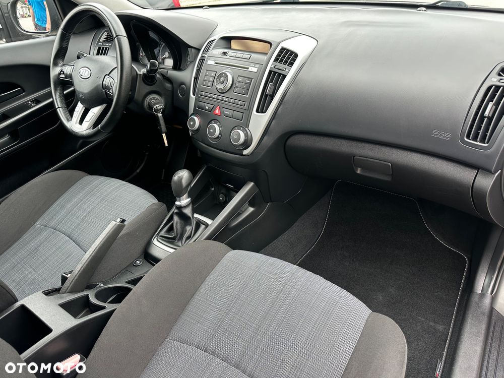 Kia Ceed 1.4 M Euro2012 - 6