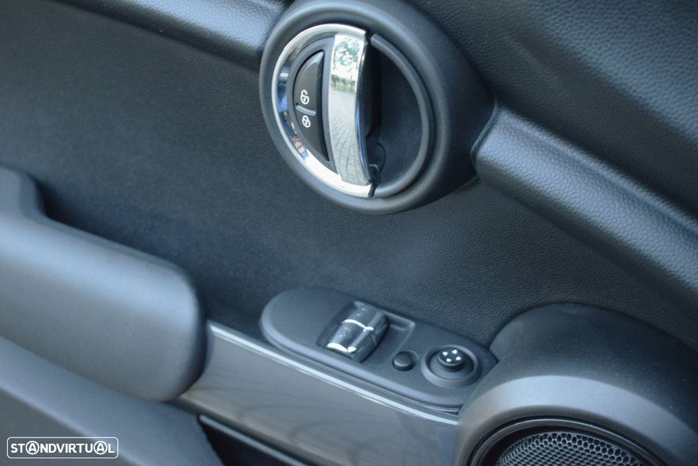 MINI 3 Portas One Classic - 21