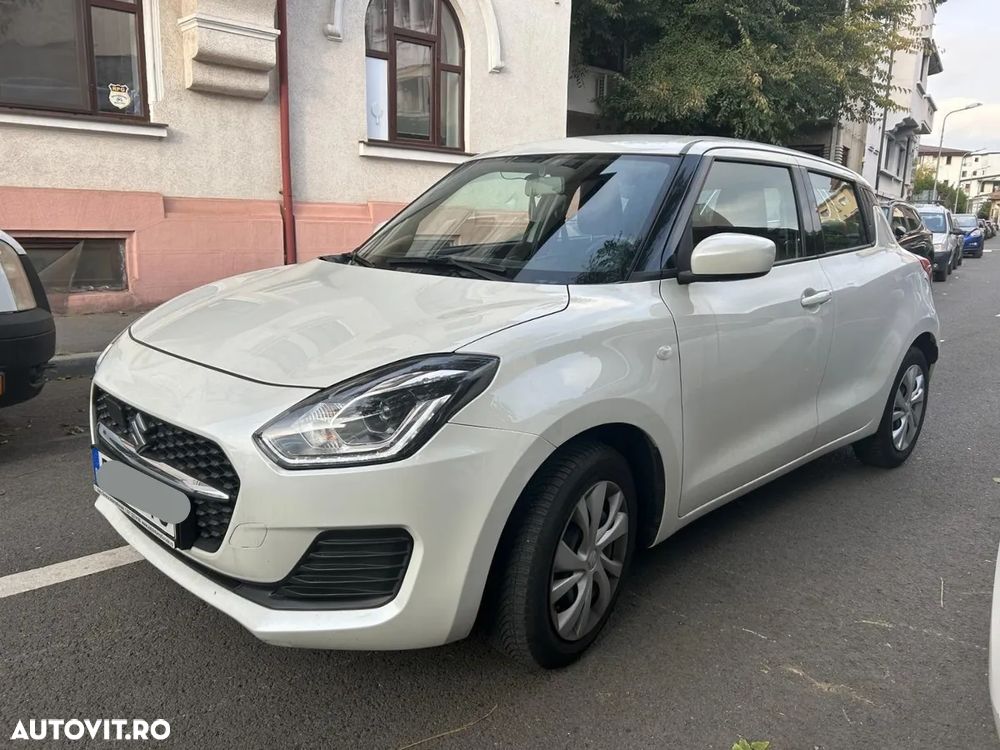 Suzuki Swift M-Hybrid 1.2 Cool - 4