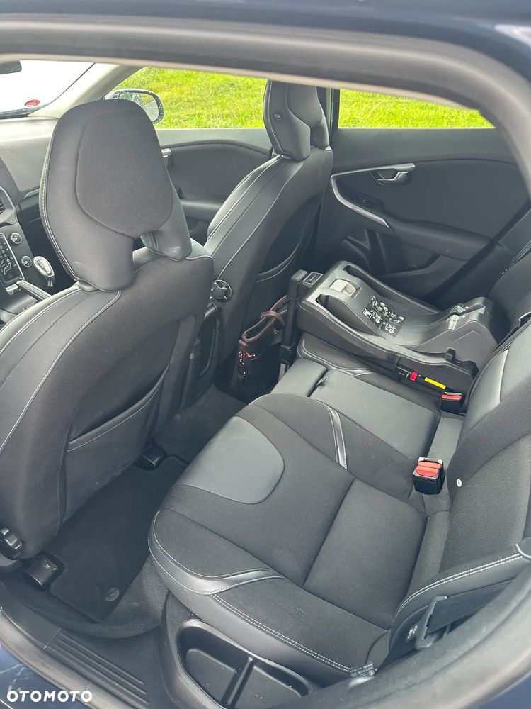 Volvo V40 D3 Summum - 7