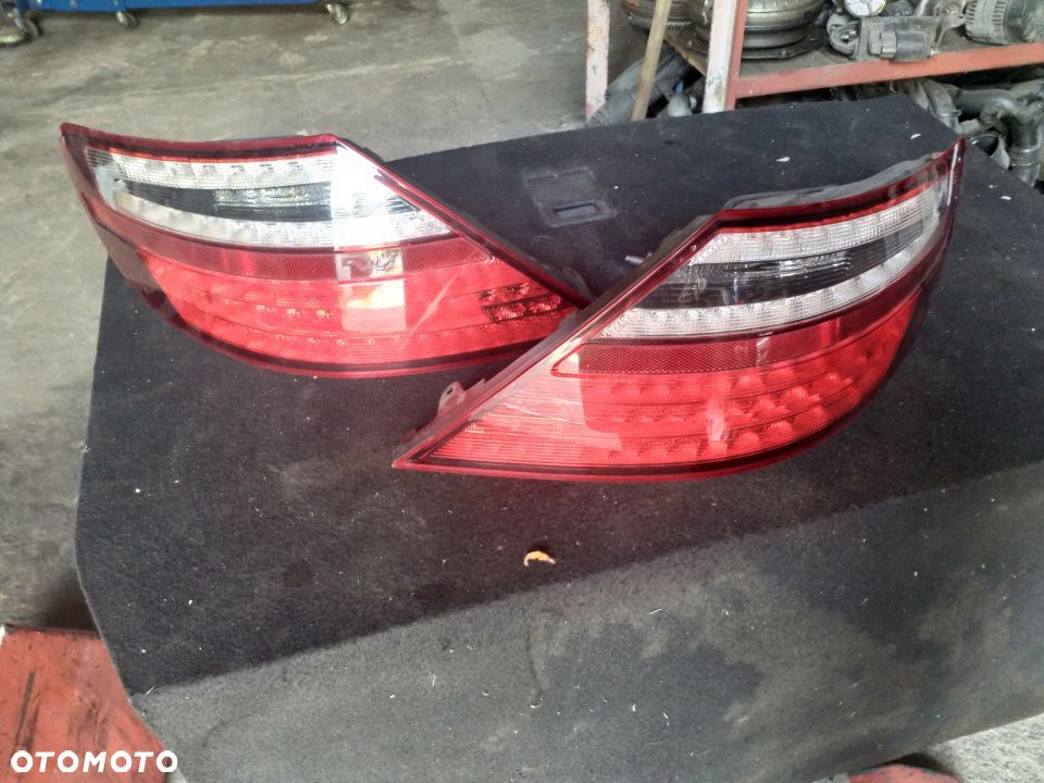 Lampa tylna prawa Mercedes slk r 172 15r AMG - 1