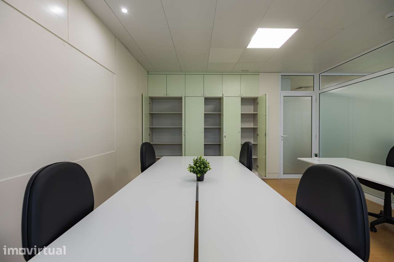 Último gabinete de Trabalho Centro de Ponta Delgada - Grande imagem: 2/6