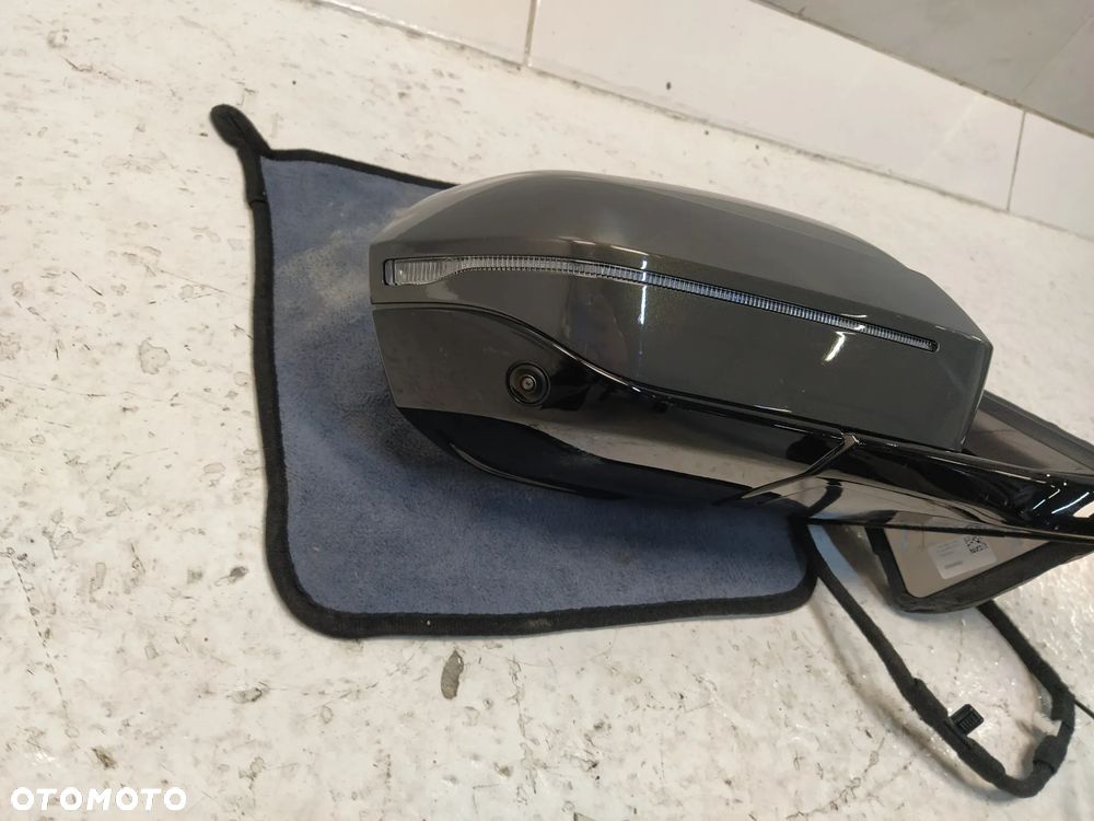 BMW 7 G70 LUSTERKO ZEWNĘTRZNE PRAWE ASFERYCZNE ASYSTENT FOTOCHROM KAMERA 9+8+1 PIN KOMPLETNE UK ORYGINAŁ - 10