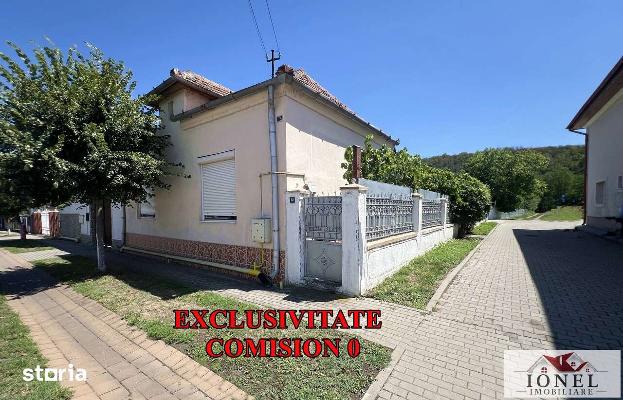 Casa de vanzare cu 1819 mp teren in Ciugud