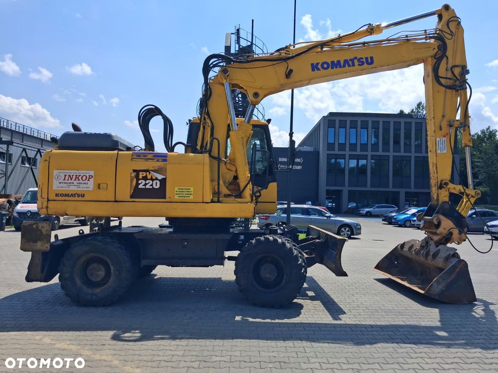 Komatsu PW220-7E0 - 9