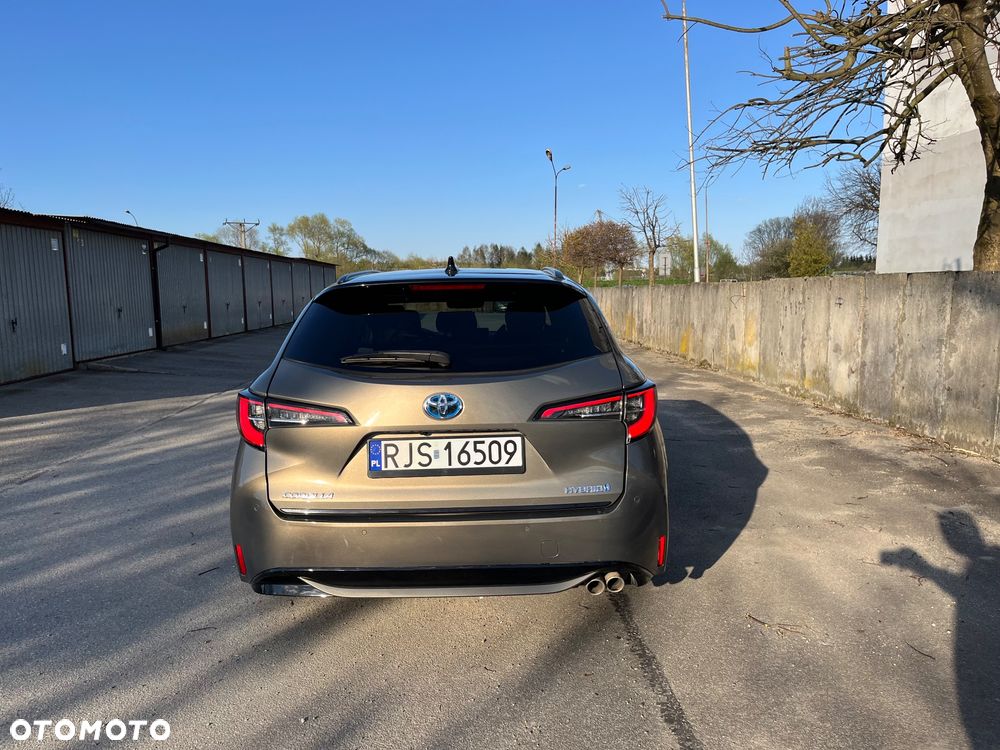 Toyota Corolla 2.0 Hybrid Executive - 6