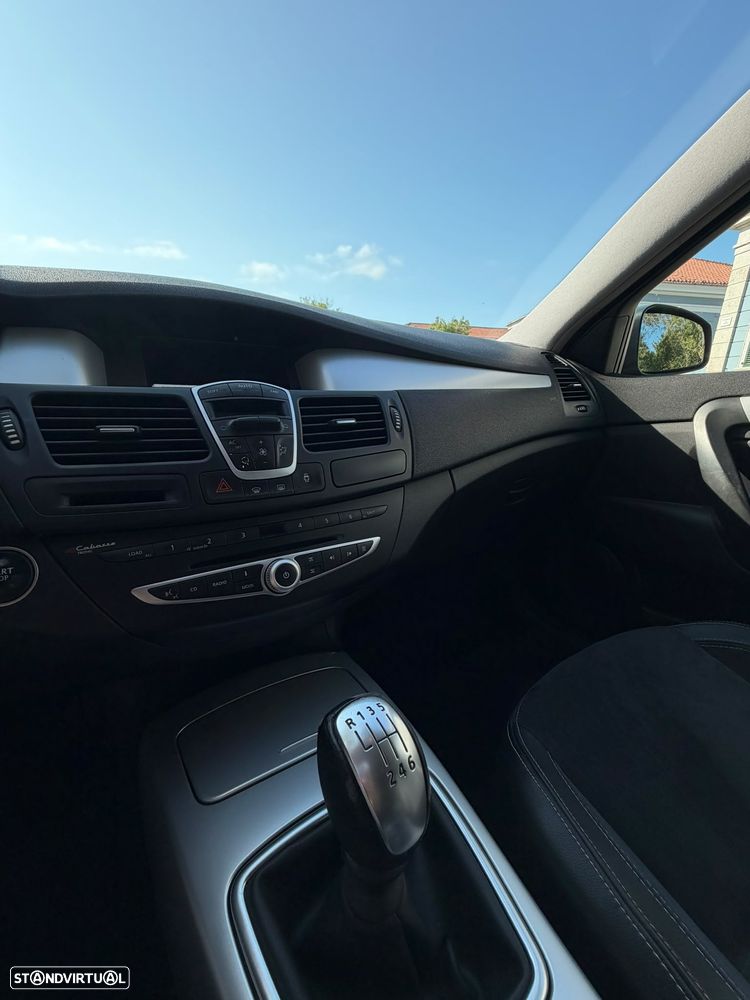 Renault Laguna Break 2.0 dCi Dynamique S - 17