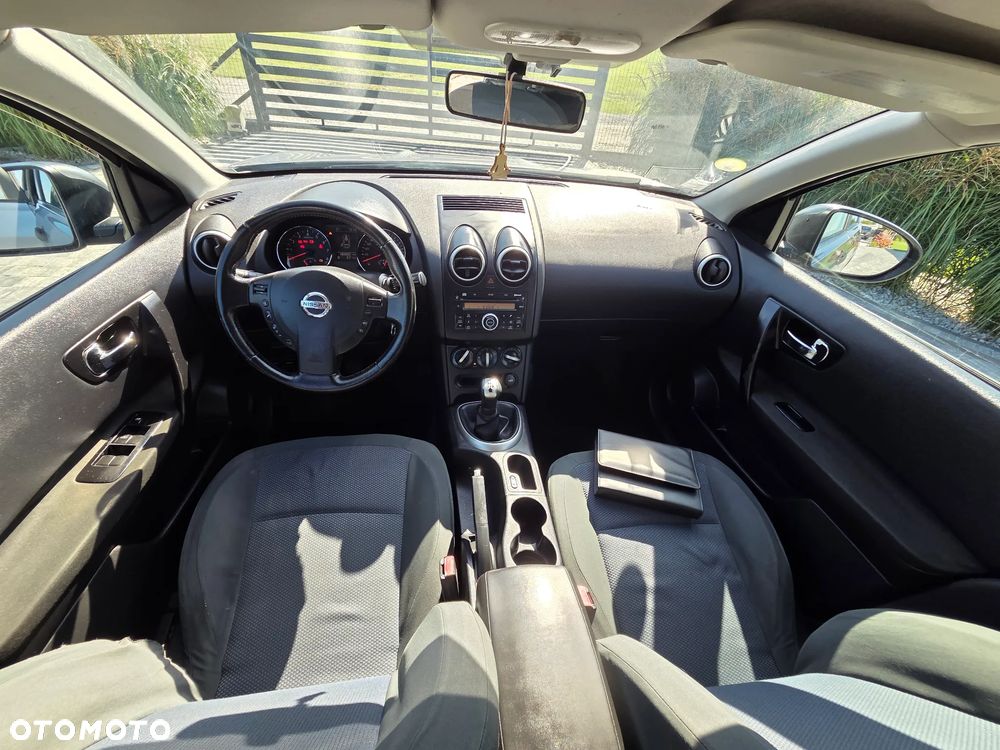 Nissan Qashqai - 2