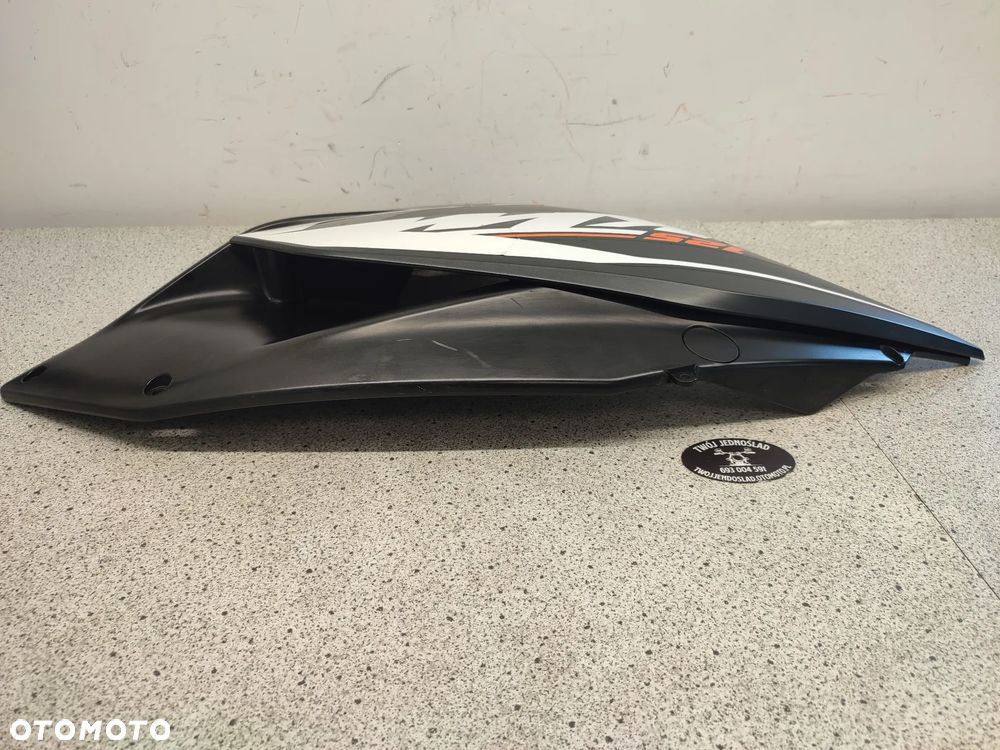 Owiewka, osłona, bok, boczek KTM RC 125 RC125 - 4