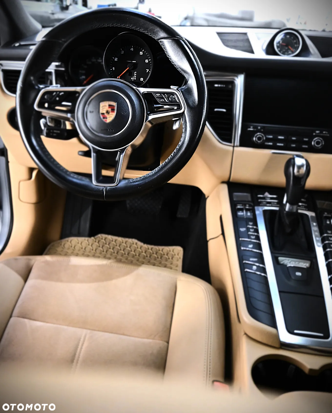 Porsche Macan Standard - 16