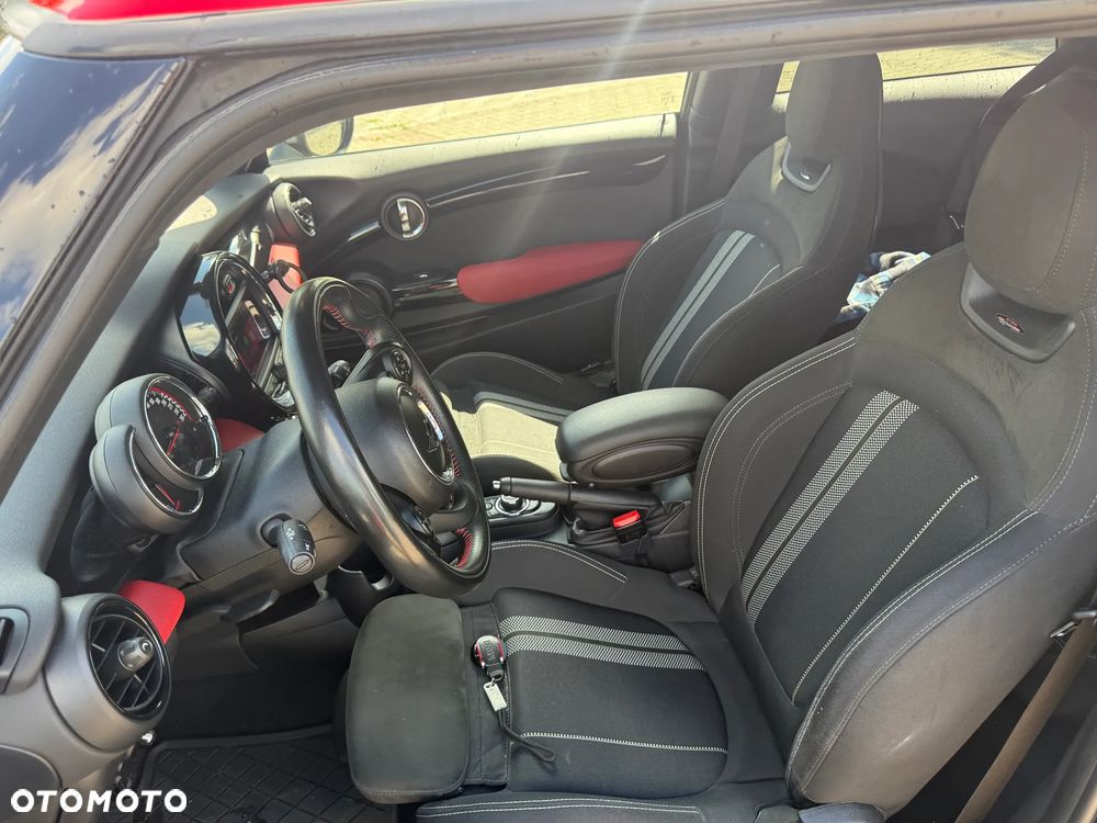 MINI John Cooper Works - 12
