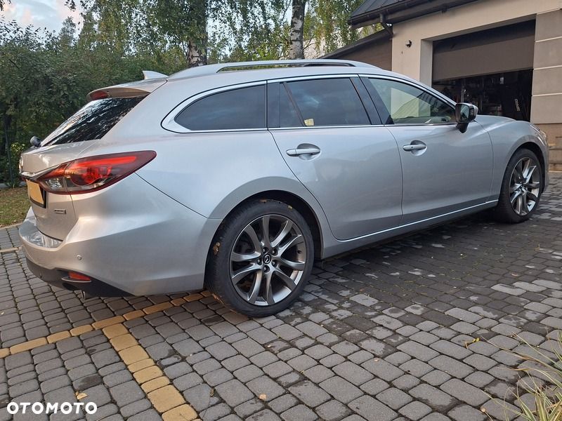 Mazda 6 - 12
