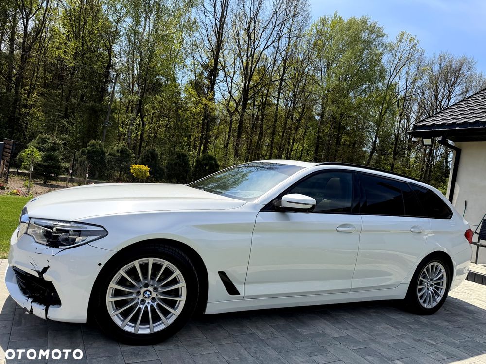 BMW Seria 5 520d Sport Line - 12