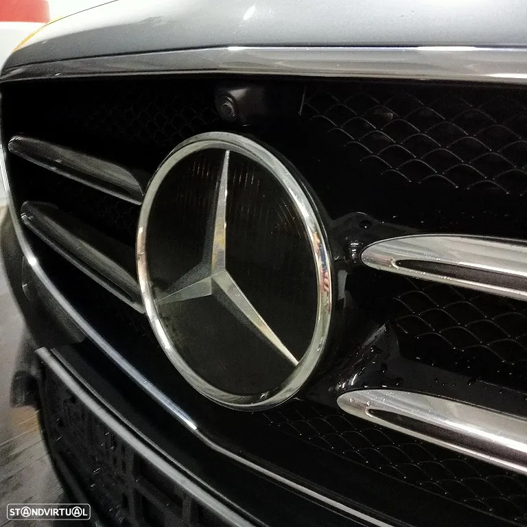 Mercedes-Benz E 300 de AMG Line - 10