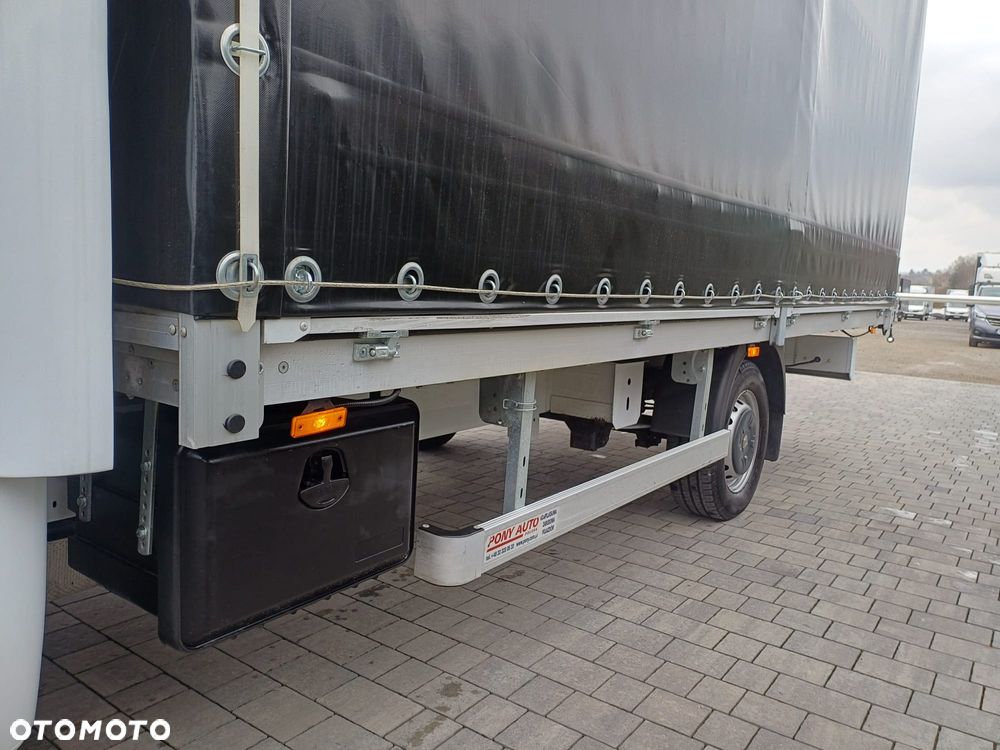 Renault Master 10 palet 2021r. - 7