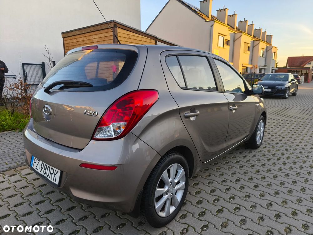 Hyundai i20 1.25 Wersja Jubileuszowa - 11