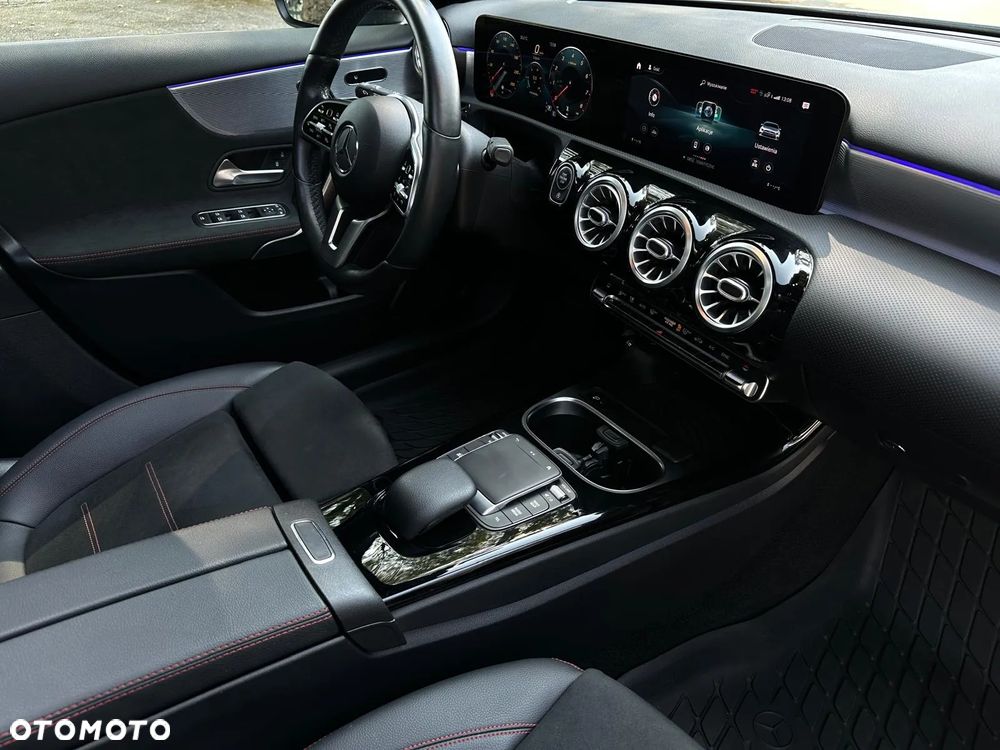 Mercedes-Benz Klasa A 250 4-Matic AMG Line 7G-DCT - 24