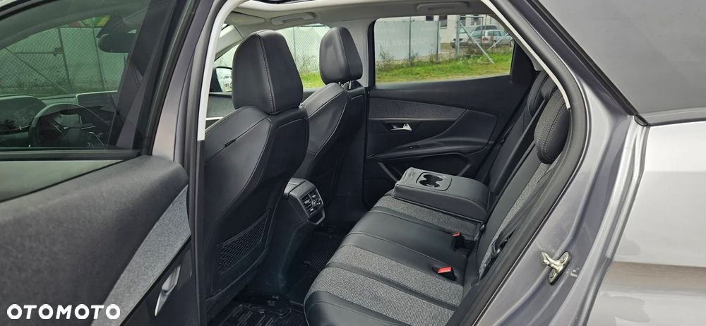 Peugeot 3008 - 23