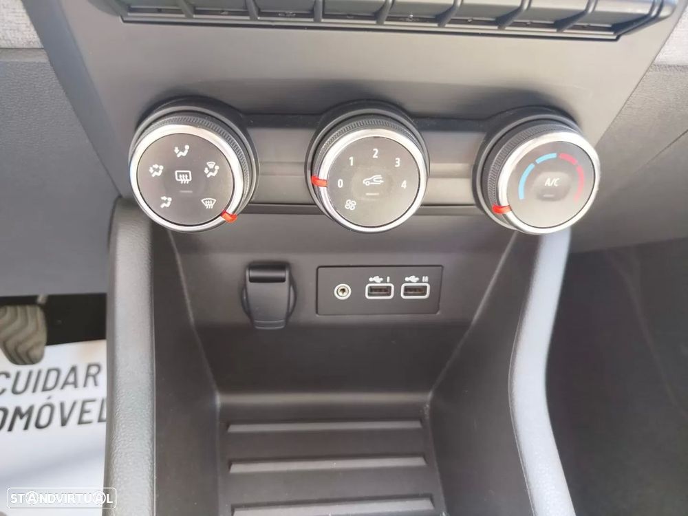 Renault Clio 1.0 TCe Evolution Bi-Fuel - 15