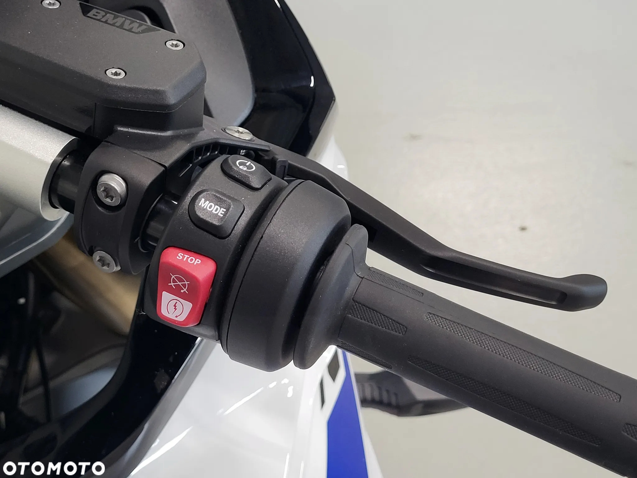 BMW R - 16