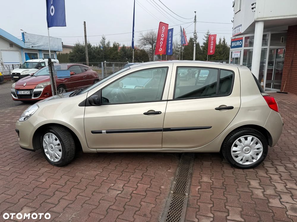 Renault Clio 1.2 16V Confort Dynamique - 5