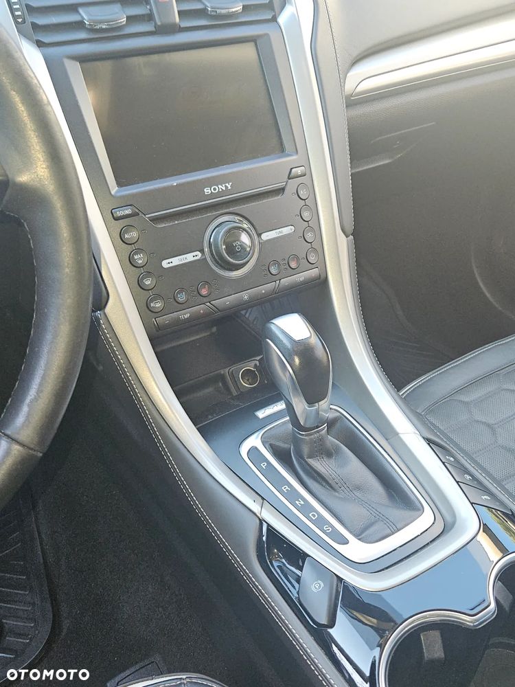 Ford Mondeo Vignale 2.0 TDCi PowerShift - 13