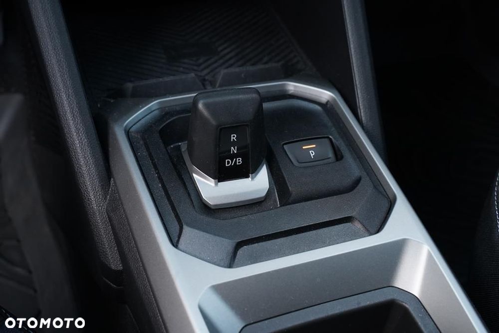 Dacia Duster 1.8 Full Hybrid 155 Journey MMT - 21