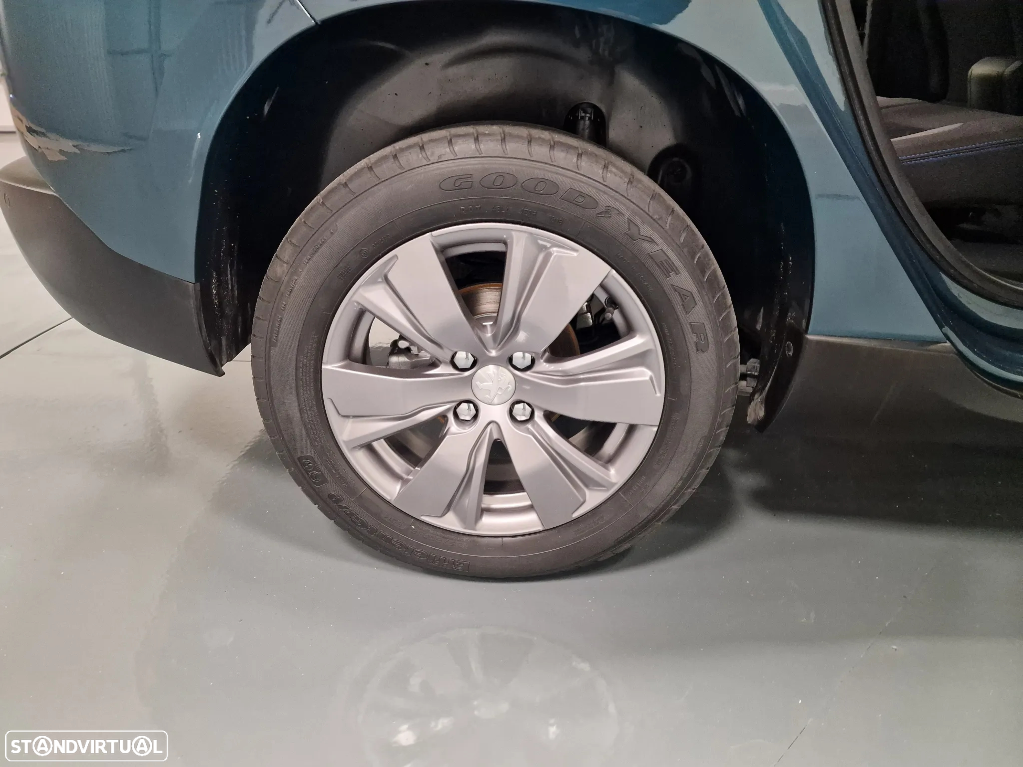 Peugeot 2008 1.2 PureTech Style - 34