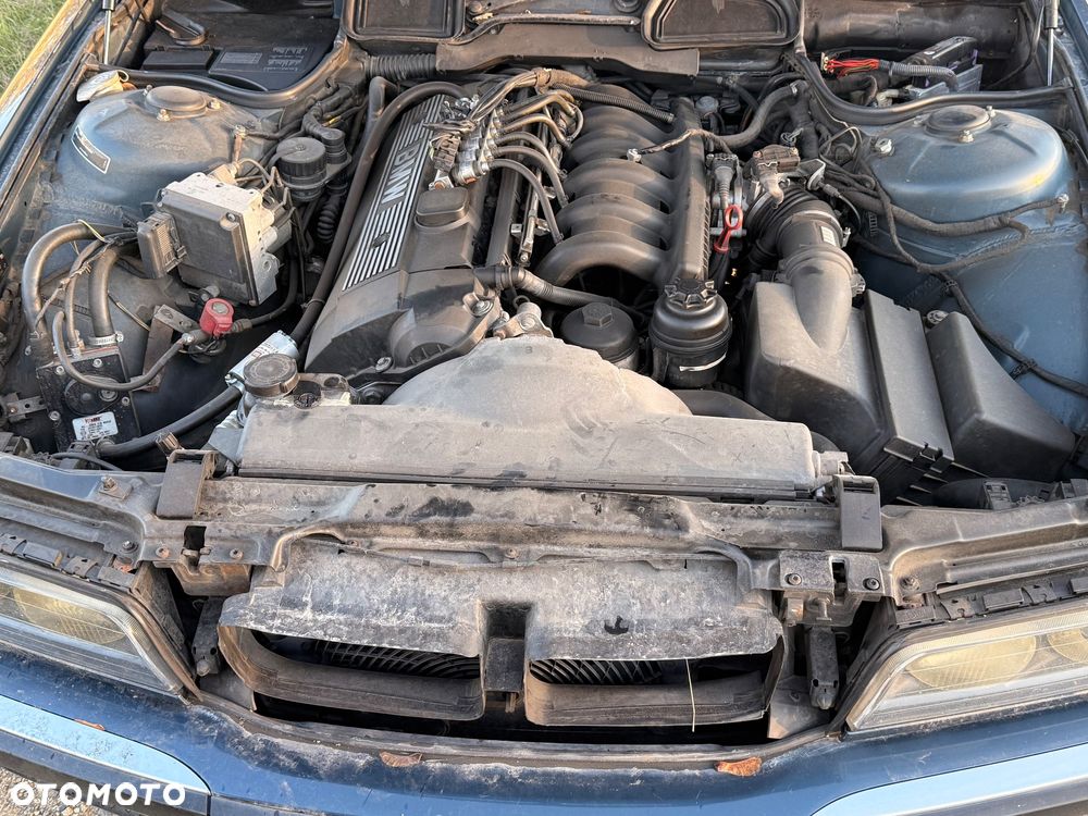 BMW Seria 7 - 8