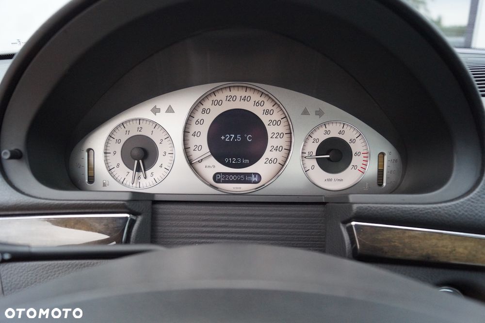 Mercedes-Benz Klasa E 200 Kompressor Automatik Avantgarde - 23
