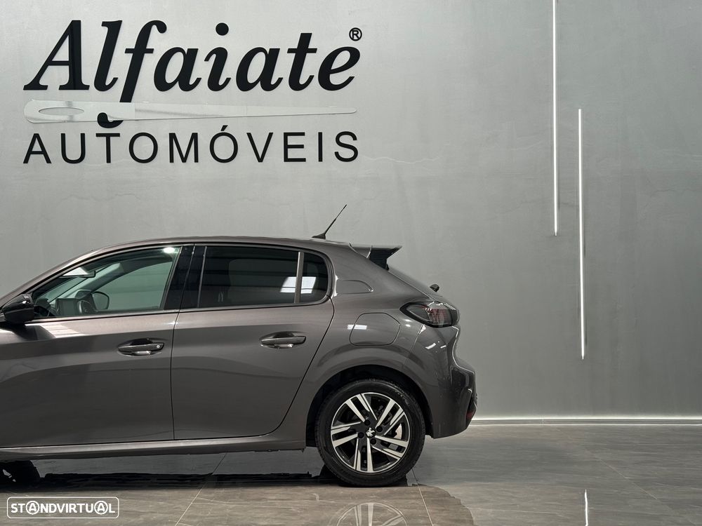 Peugeot 208 1.2 PureTech Allure Pack EAT8 - 12