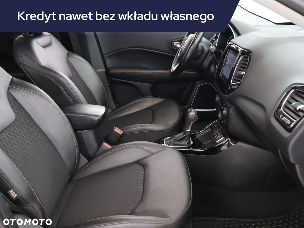 Jeep Compass - 10