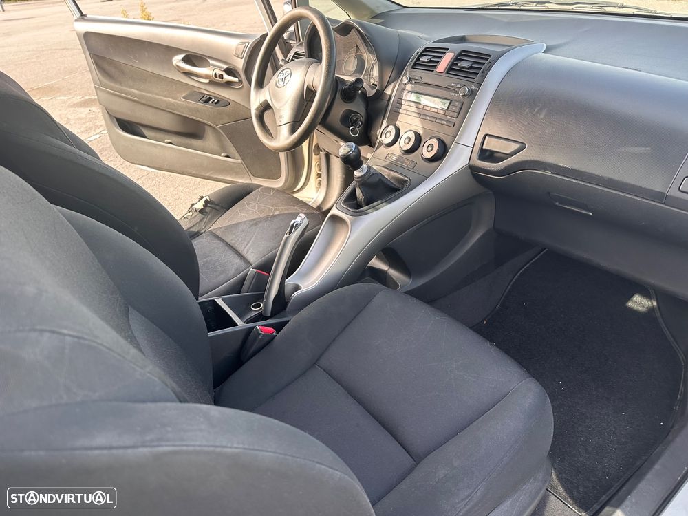 Toyota Auris - 6