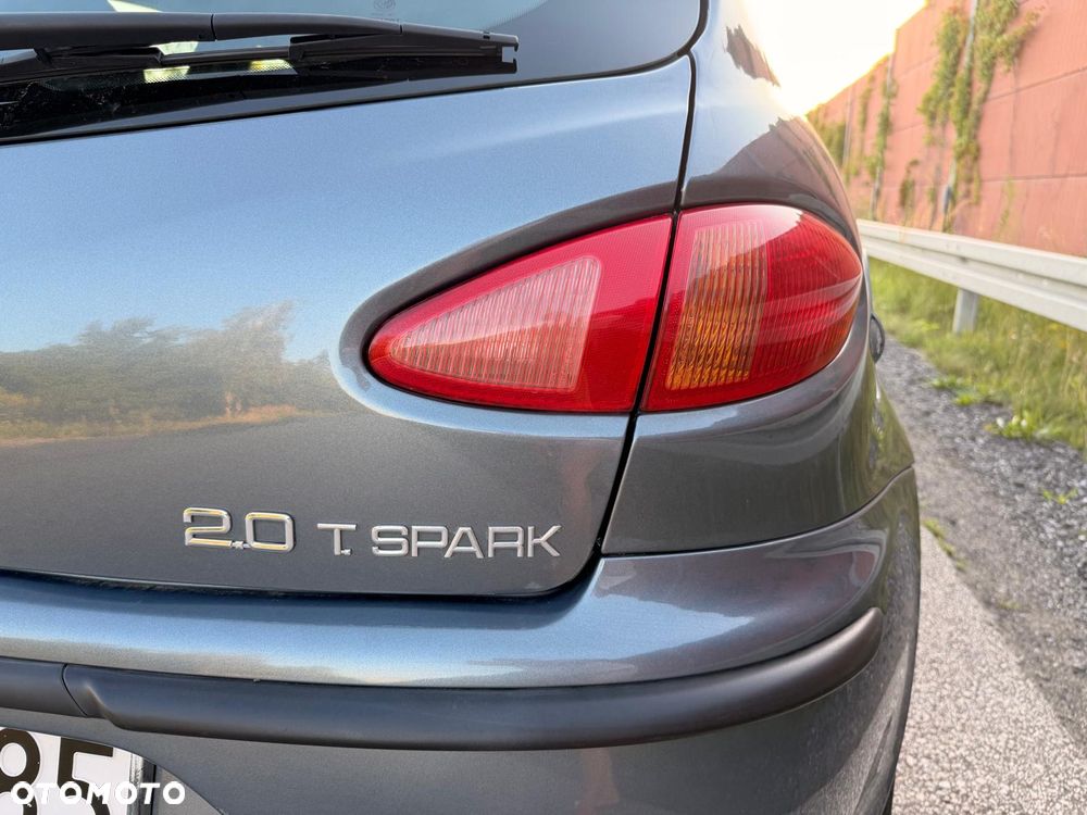 Alfa Romeo 147 - 25