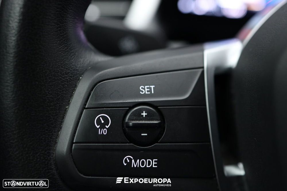 BMW X1 sDrive18d xLine - 11